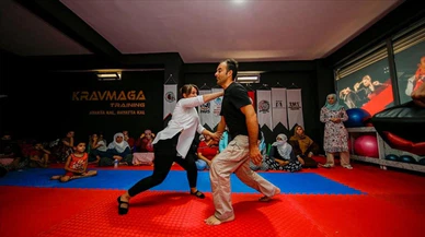 Diyarbakır'da kadınlar şiddete karşı kendilerini savunmayı öğreniyor!