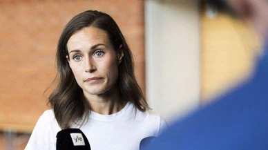 resmi konutunda çekilen "üstsüz misafir fotoğrafı" için özür diledi