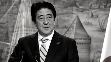 Avustralya, eski Japonya Başbakanı Abe'ye "Onursal Dost Nişanı" verdi!