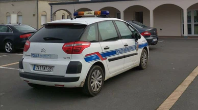 Fransa'da kundaklandığı düşünülen cami tamamen yandı