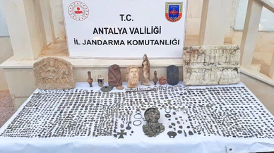 Antalya'da 3 bin 331 parça tarihi eser ele geçirildi!