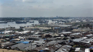 Bangladeş'te 140 milyon kişi elektriksiz kaldı