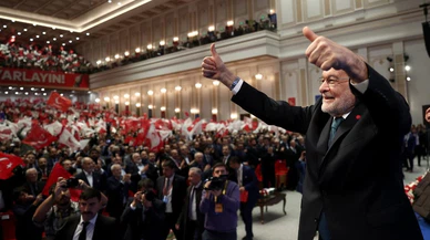 Saadet Partisi Genel Başkanlığına Temel Karamollaoğlu yeniden seçildi