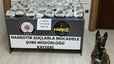 Kiralık araçlarla uyuşturucu taşıdılar!