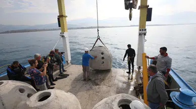 İskenderun Körfezi'ne yapay resifler bırakıldı