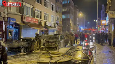Fatih'te 4 araç küle döndü