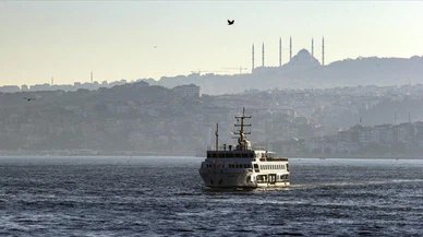 İstanbul'da deniz ulaşımına hava muhalefeti engeli