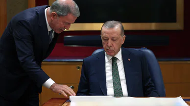 Cumhurbaşkanı Erdoğan'ın , Pençe-Kılıç Hava Harekatı emrini verdiği görüntüleri