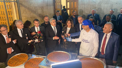 Antakya künefesi AB'den coğrafi işaret aldı! TBMM bahçesinde kutlandı!