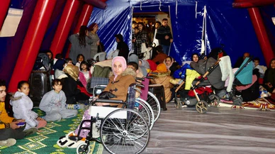 Düzce'de vatandaşların park ve bahçelerde bekleyişi sürüyor!