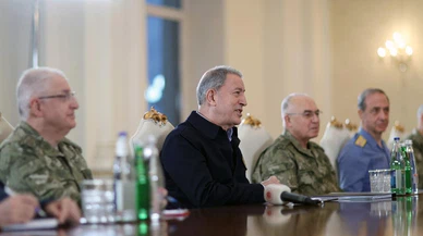 Azerbaycan Cumhurbaşkanı Aliyev, Milli Savunma Bakanı Akar ve TSK komuta kademesini kabul etti