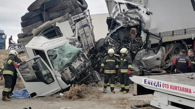 Konya'da zincirleme trafik kazasında 2 kişi öldü