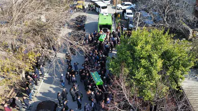 Aydın'da restorandaki patlamada ölen anne ve kızı son yolculuklarına uğurlandı