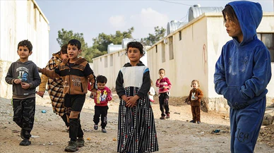 Afrin'de 40 ev ailelere teslim edildi