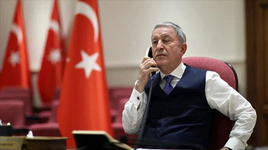 Milli Savunma Bakanı Akar, Ukraynalı mevkidaşı Reznikov ile görüştü