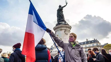 Elysee Sarayı'nın duvarları titremeli