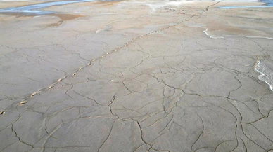 Tuz Gölü'nde su alanı yüzde 10 seviyesine düştü!