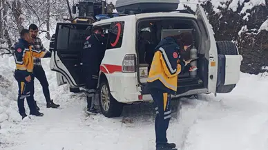 Siirt'te kar nedeniyle mahsur kalan hamile kadın hastaneye ulaştırıldı
