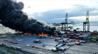 İskenderun Limanı'ndaki yangın söndürüldü