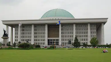 Güney Kore'de milletvekilleri, maaşlarının yüzde 3'ünü depremzedelere bağışlayacak