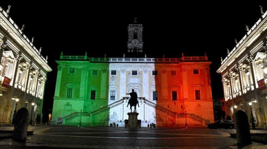 Roma'dan depremzedelere yardım!