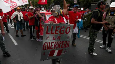 Peru'da hükümet karşıtı gösteriler devam ediyor