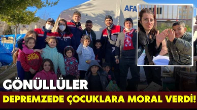 Gönüllüler, depremzede çocuklara moral verdi!