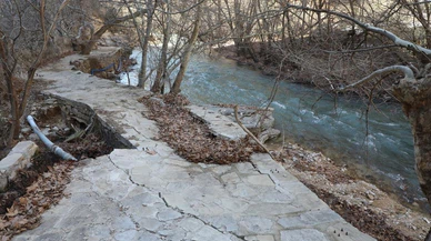 Depremlerde hasar gören Malatya'daki Tohma Kanyonu ziyarete kapatıldı