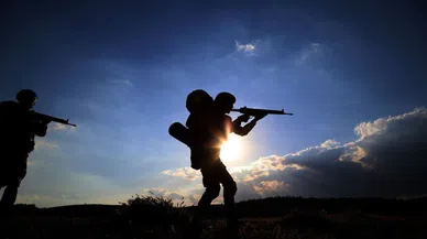 Habur’da 2 terörist teslim oldu!