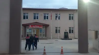 Depremzedelerin çadırlarını çaldı!