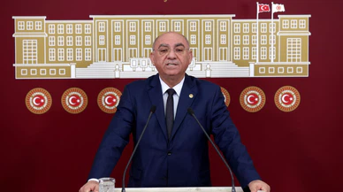 Karahocagil: "Vatan, devlet, millet dertleri yok"