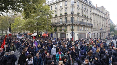 Fransa'da emeklilik reformu onaylandı!