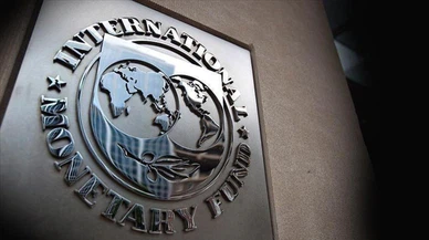 IMF'den Ukrayna için 15,6 milyar dolarlık finansman paketine onay