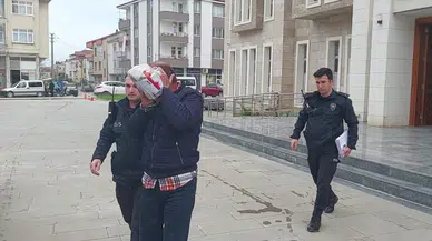 Caminin bağış kutusundan para çaldı!