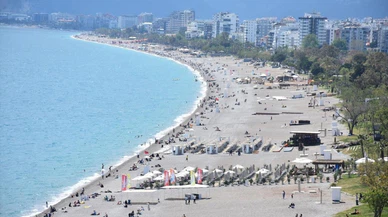 Antalya ve Muğla sahillerinde bayram yoğunluğu!