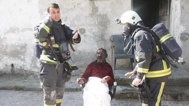 Antalya'da evinde yangın çıkan engelli yaralandı!