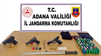 Adana'da ruhsatsız 7 silah ele geçirildi, 10 zanlı gözaltına alındı!