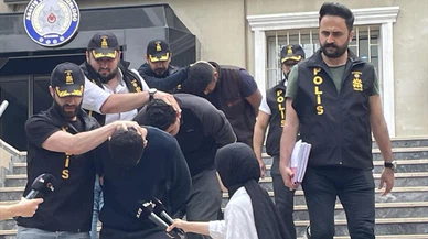 4 ayrı marketten hırsızlık yapan 5 şüpheli yakalandı