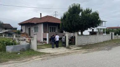 Kendine bıçak çeken oğlunu silahla vurarak öldürdü!