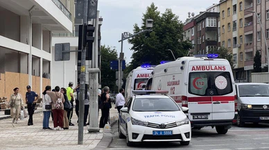 Zeytinburnu'nda tramvayla kamyon çarpıştı 5 kişi yaralandı!