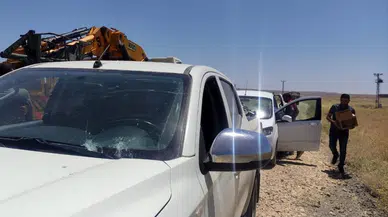 Diyarbakır'da kaçak elektrik denetimi yapan ekibi taşladılar!