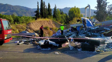 Aydın'da ortalık savaş alanına döndü! 2 ölü, 4 yaralı