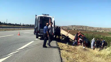 Arabasını tartıştığı kişilerin üzerine sürdü: 1 ölü 4 yaralı!