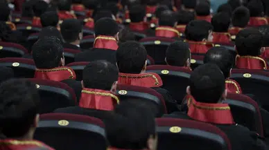 3 bin 423 hakim ve savcının görev yeri değişti