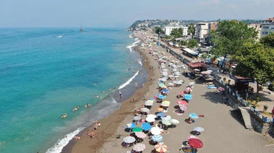 Akçakoca'da denize girmek yasaklandı