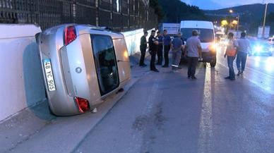 Kaza yapınca yaralı arkadaşını bırakıp kaçtı!