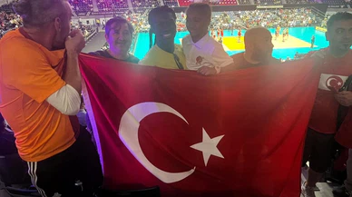 Gomis, Filenin Sultanlarını tribünden izledi!