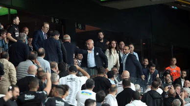 Beşiktaş taraftarından Büyükekşi'ye protesto!