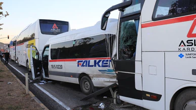  3 otobüs ve 1 minibüsün karıştığı kazada 36 kişi yaralandı!