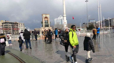 İstanbul'da beklenen kar yağışı başladı